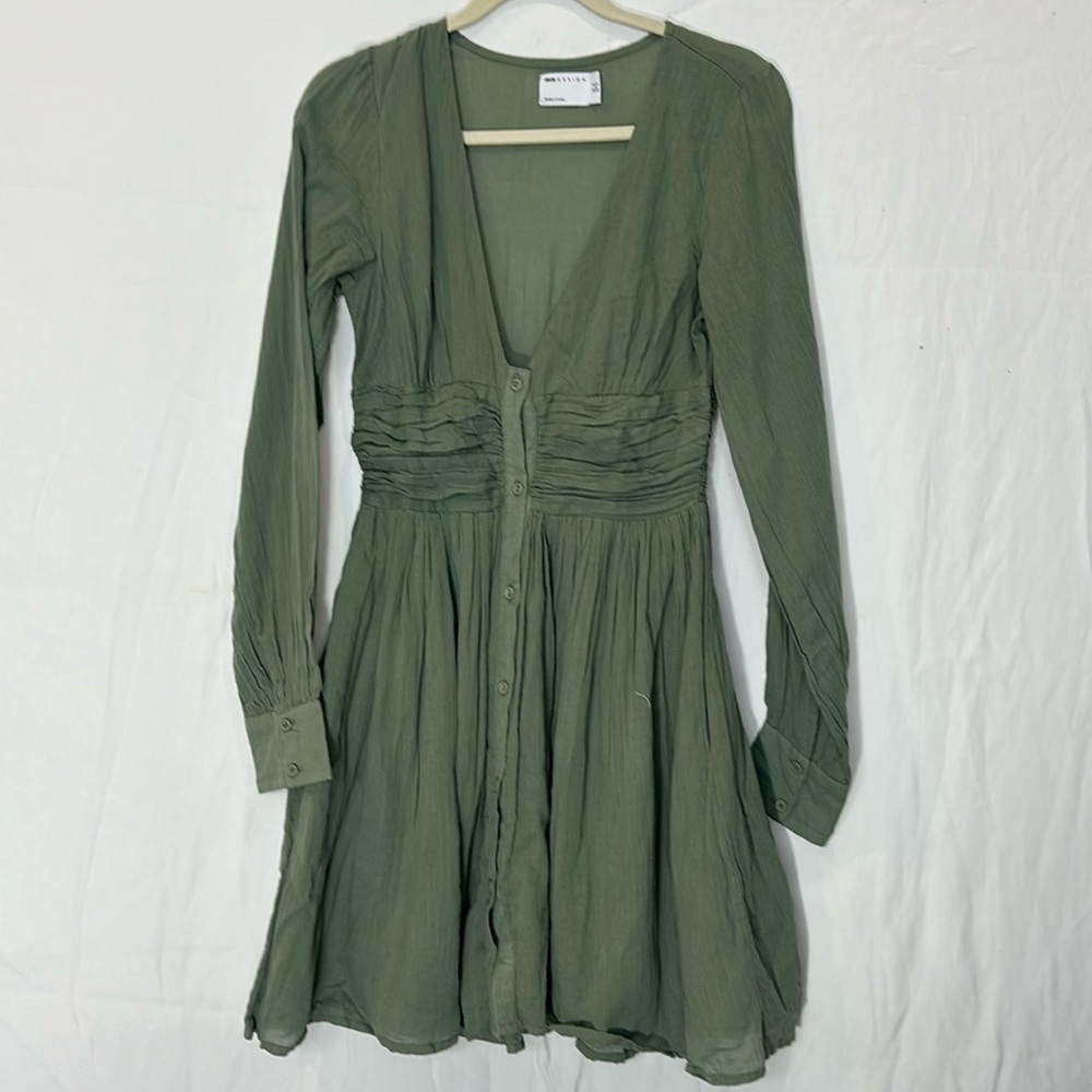 ASOS DESING Dress .👗